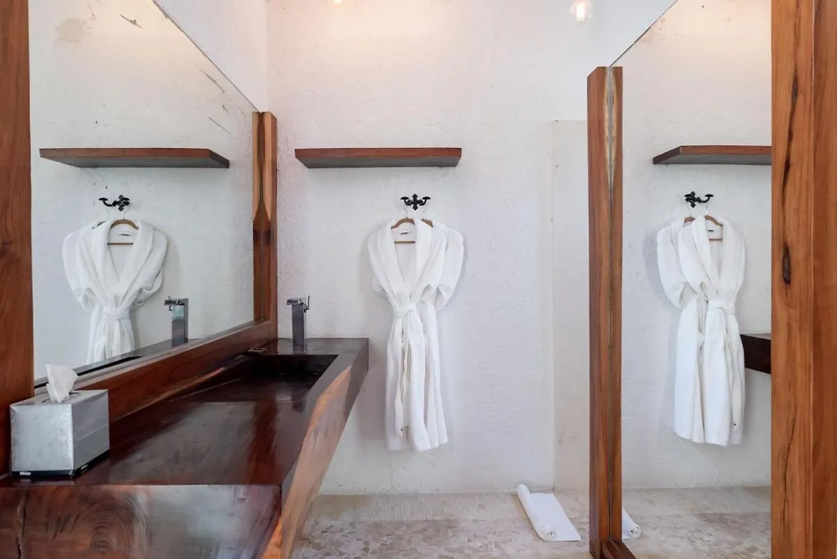 Villa Casa Aakbal Private Beach Fron Sea Best Location Tulum